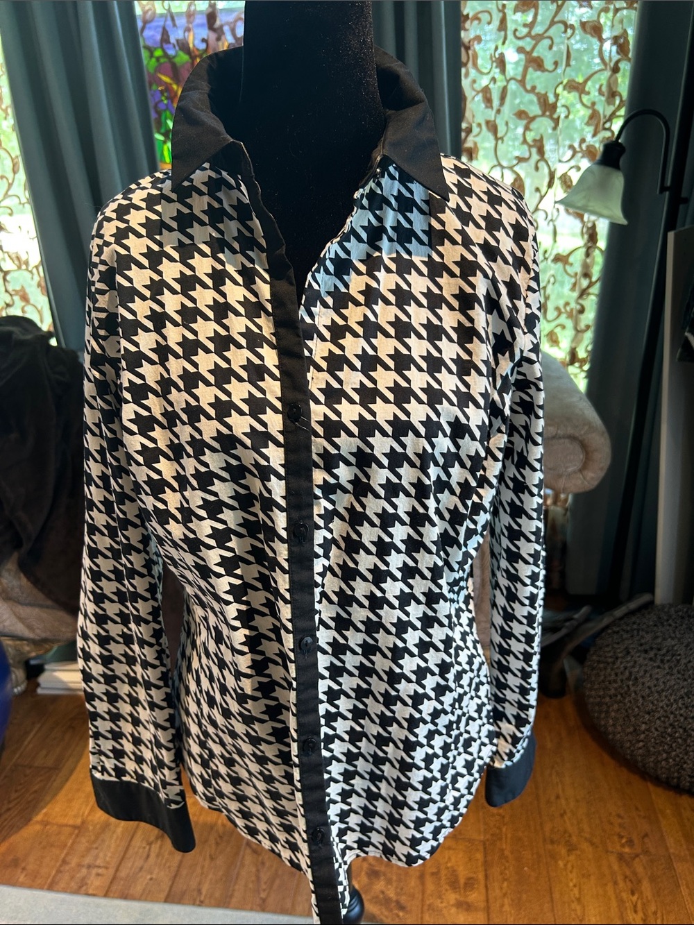 Worthington Black & White Houndstooth Button-Down Shirt